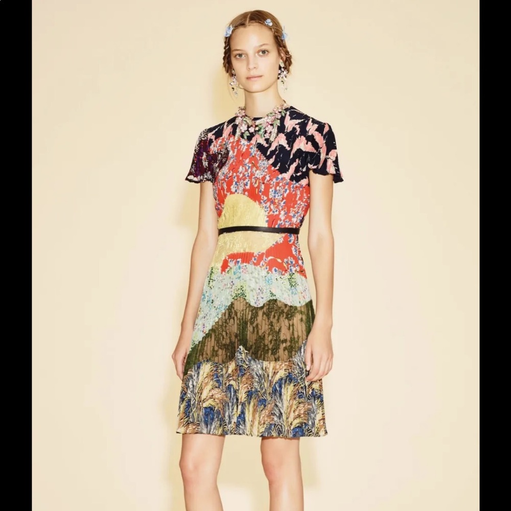 Valentino Off the Runway - Unique patchwork silk/lace mini dress xs 00/0